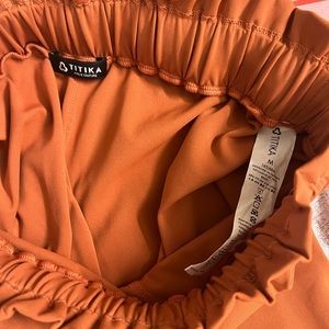 Leggings size medium brand new